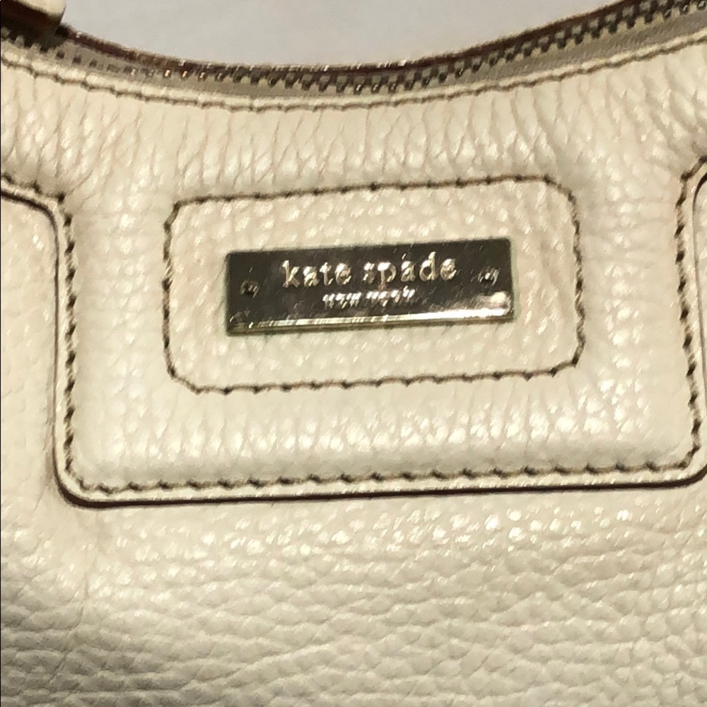 Kate Spade Hudson Pebble Leather Large Hobo Bag Cream/Off White in EUC - Picture 2 of 16
